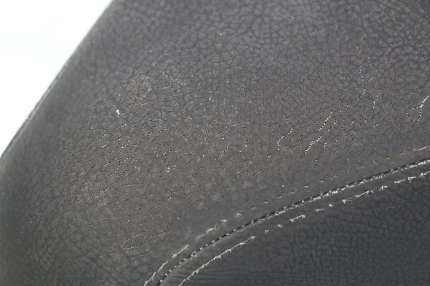 photo de SELLE AVANT PEUGEOT SATELIS 125 (2010 - 2012)