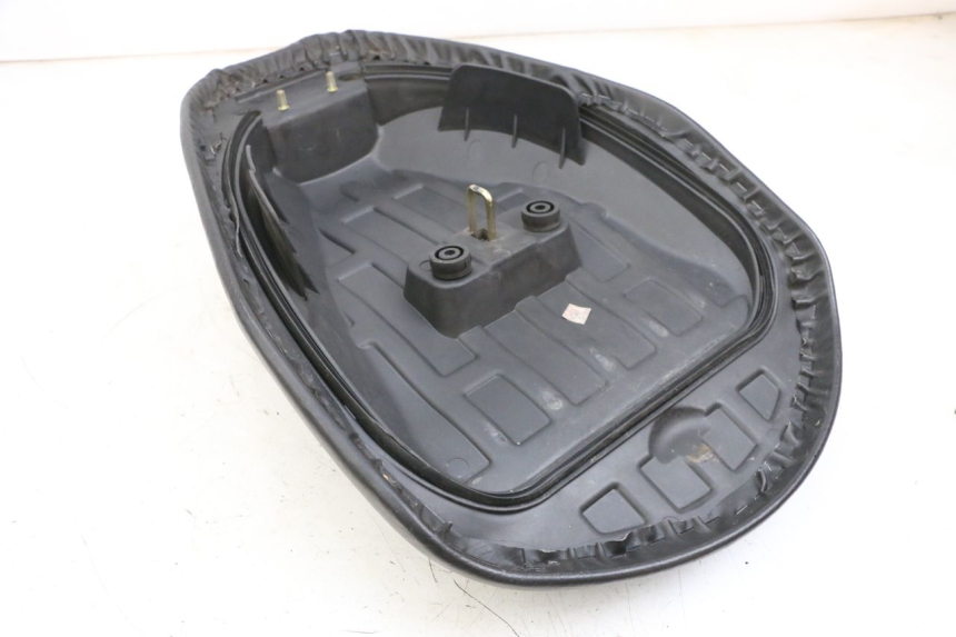 photo de SELLE AVANT PEUGEOT TWEET PRO EFI 4T 50 (2021 - 2022)