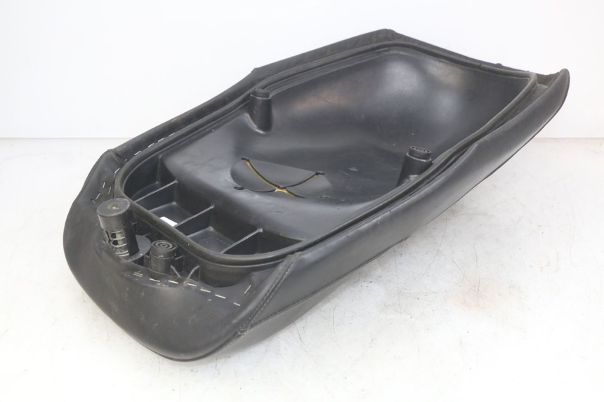 photo de SELLE AVANT YAMAHA YP MAJESTY 125 (2007 - 2010)