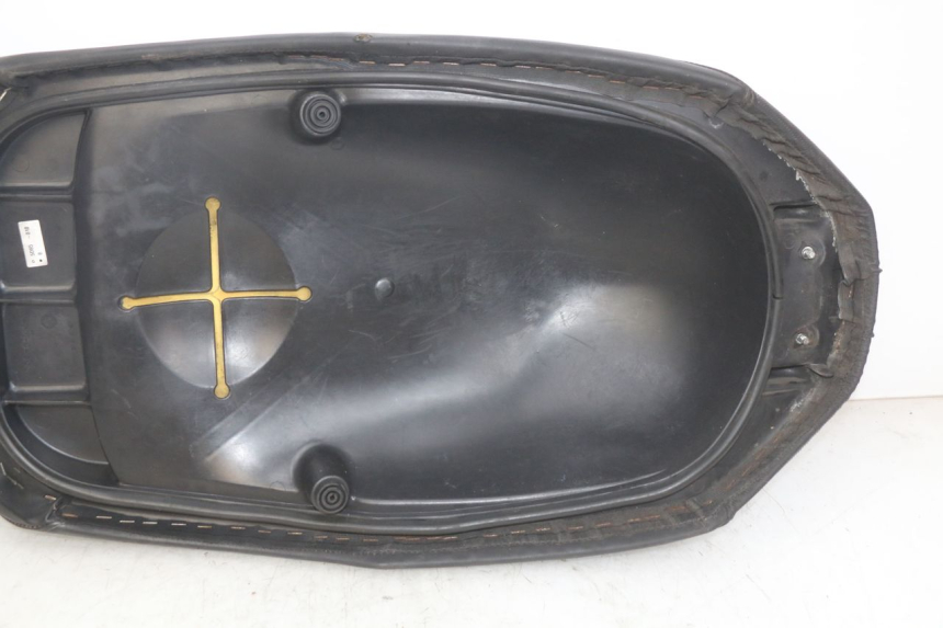 photo de SELLE AVANT YAMAHA YP MAJESTY 125 (2007 - 2010)