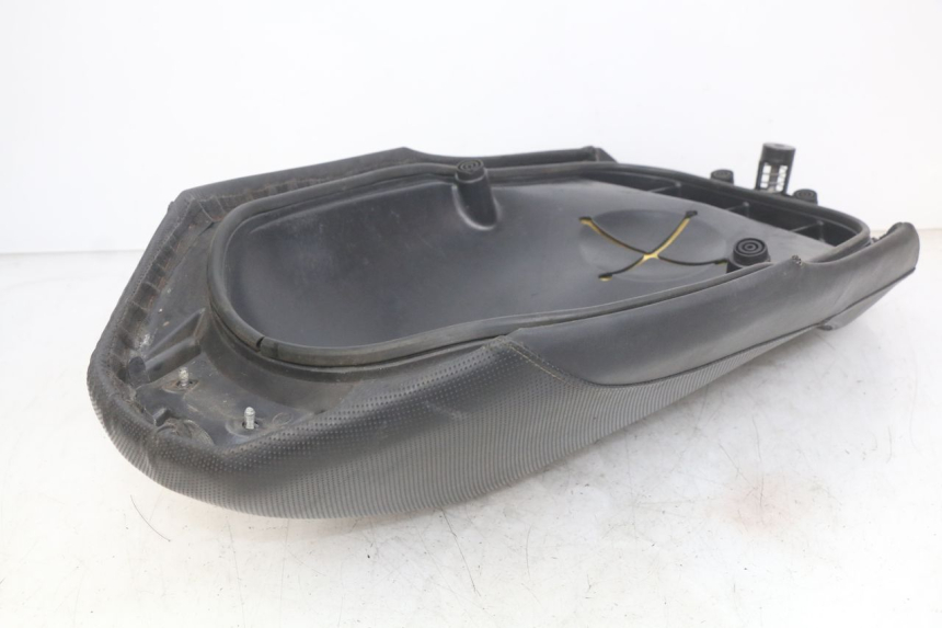photo de SELLE AVANT YAMAHA YP MAJESTY 125 (2007 - 2010)