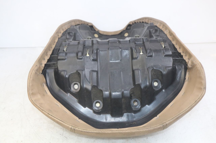 photo de SELLE AVANT YAMAHA YP MAJESTY 400 (2004 - 2008)