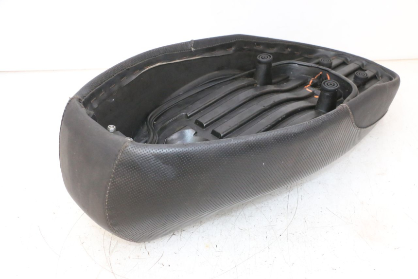 photo de SELLE MBK BOOSTER SPIRIT NAKED 50 (2004 - 2017) - Vue d’ensemble