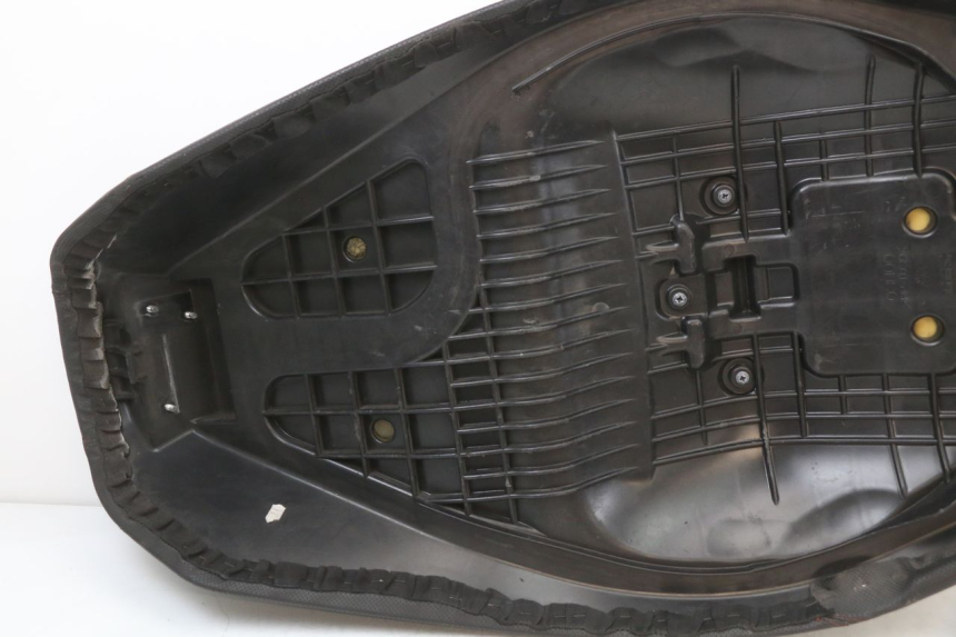 photo de SELLE SUZUKI BURGMAN 125 (2007 - 2014)