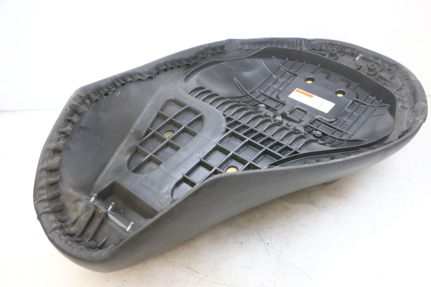 photo de SELLE SUZUKI BURGMAN 125 (2007 - 2014) - Zoom état d’usage