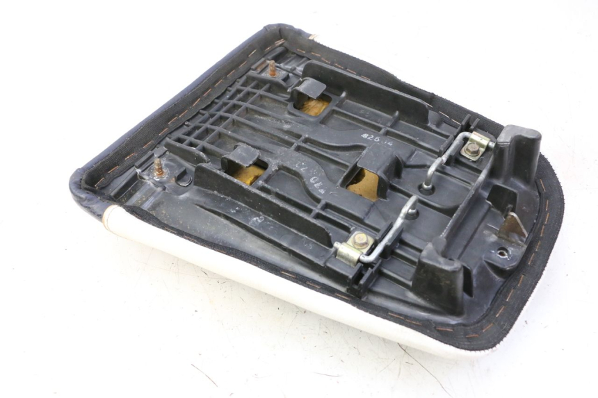 photo de SELLE HONDA CBR RR FIREBLADE 900 (1992 - 1994)