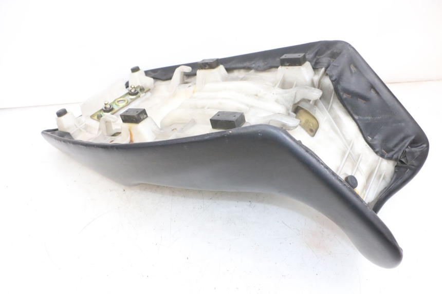 photo de SELLE SUZUKI DL V STROM 1000 (2002 - 2007) - Marquages et références