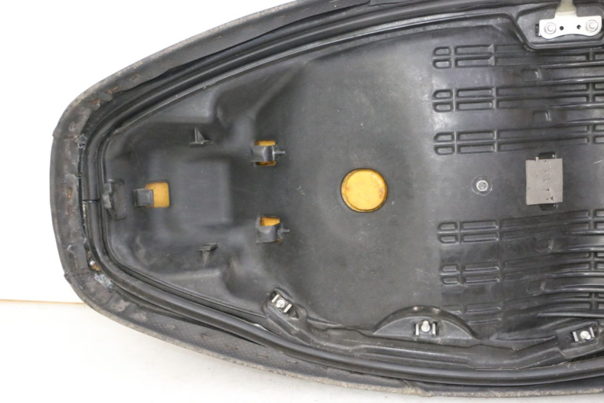 photo de SELLE HONDA FES S-WING SWING ABS 125 (2007 - 2015)