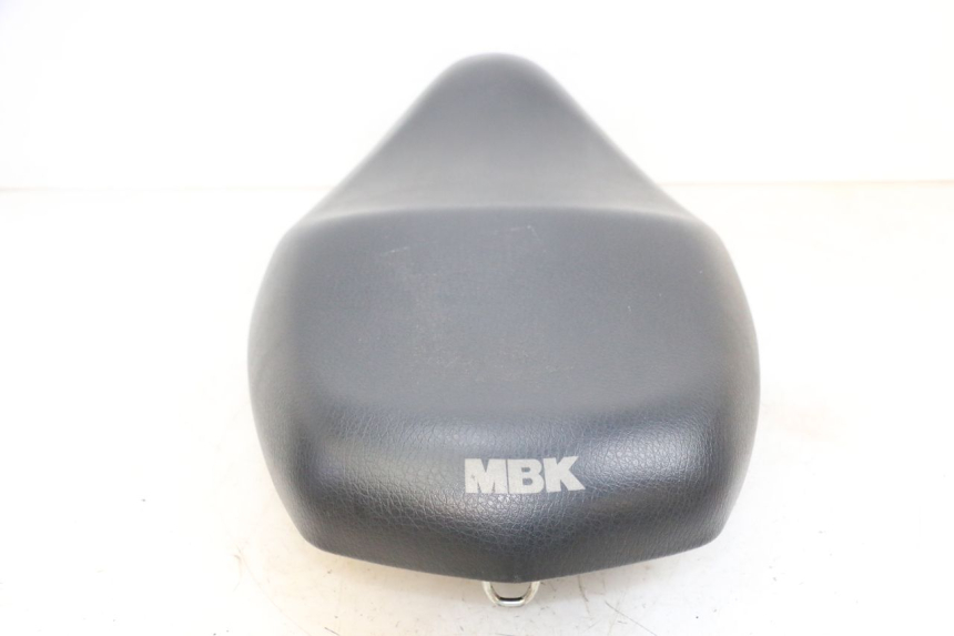 photo de SELLE MBK FLAME X 125 (2007 - 2016) - Vue rapprochée
