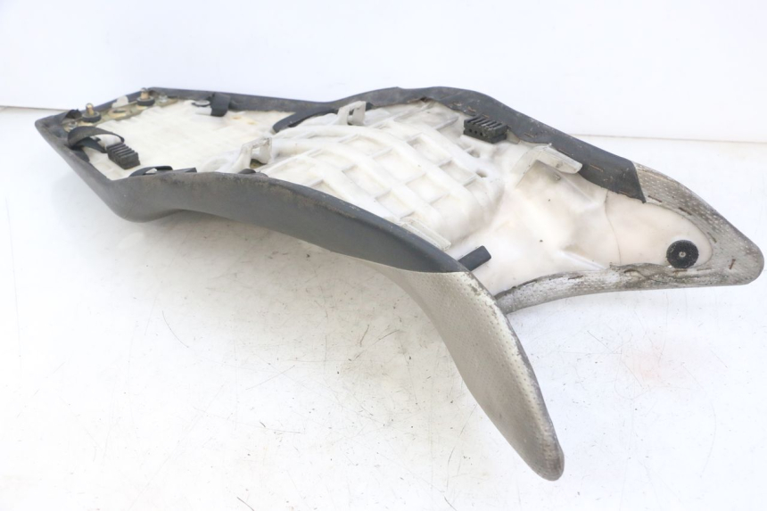photo de SELLE SUZUKI GSR 600 (2005 - 2012)