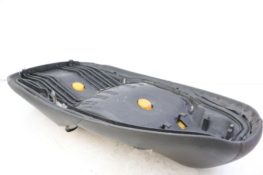 photo de SELLE HONDA FES S-WING SWING ABS 125 (2007 - 2015)