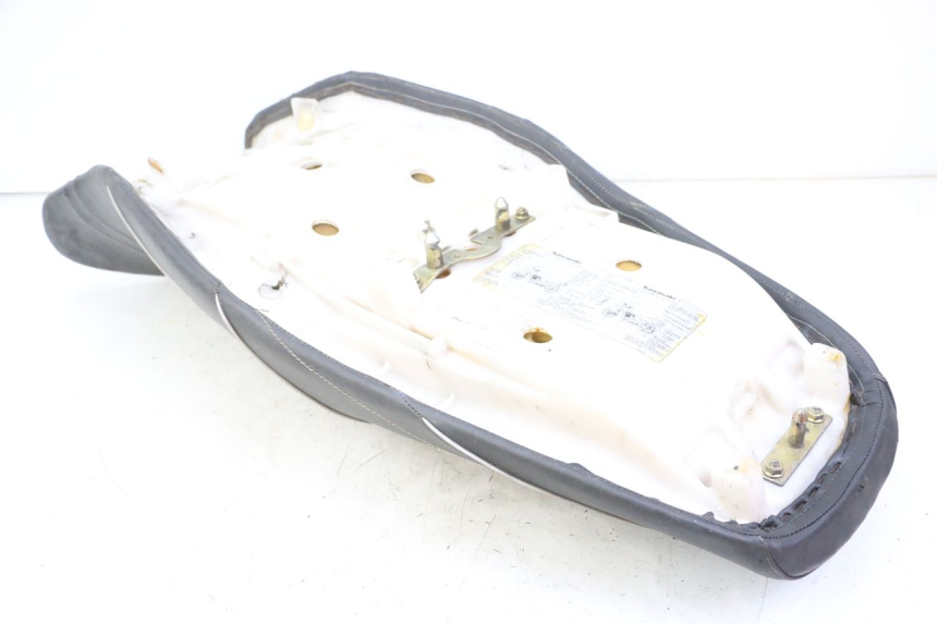 photo de SELLE KAWASAKI ZR7 ZR-7 S 750 (1999 - 2004)