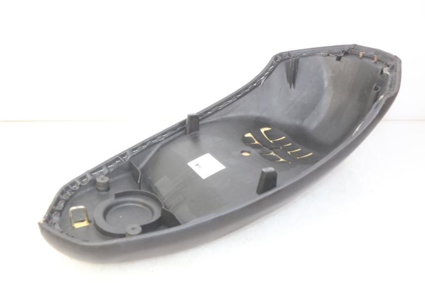 photo de SELLE PEUGEOT KISBEE 2T 50 (2018 - 2022)