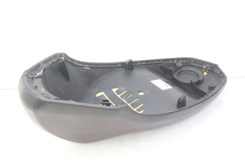 photo de SELLE PEUGEOT KISBEE 2T 50 (2018 - 2022)