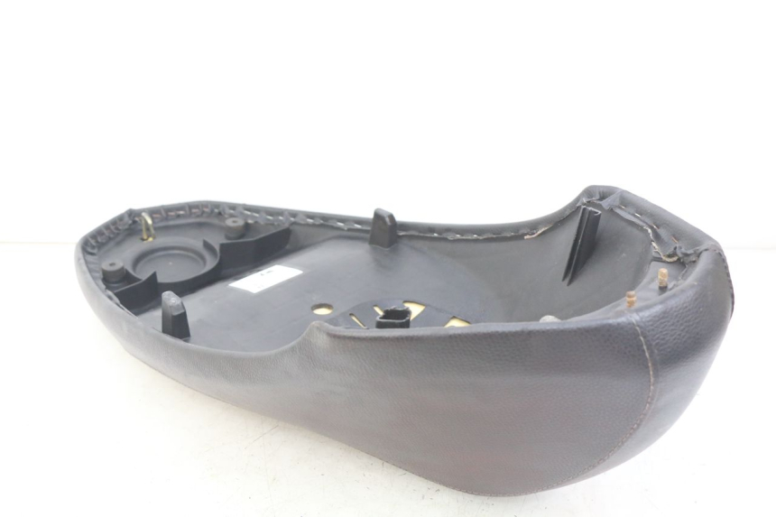 photo de SELLE PEUGEOT KISBEE 2T 50 (2018 - 2022)