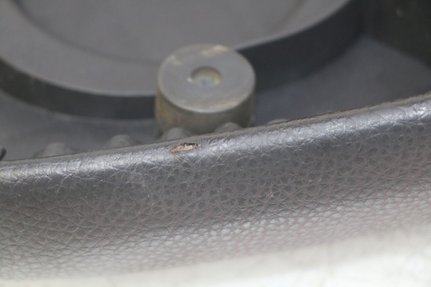 photo de SELLE PEUGEOT KISBEE 2T 50 (2018 - 2022)