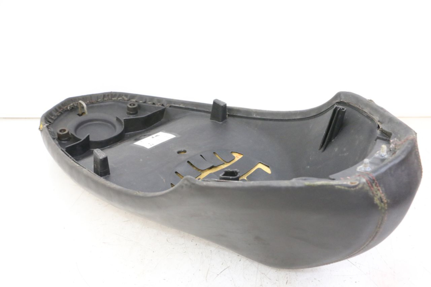 photo de SELLE PEUGEOT KISBEE 4T 50 (2018 - 2022)