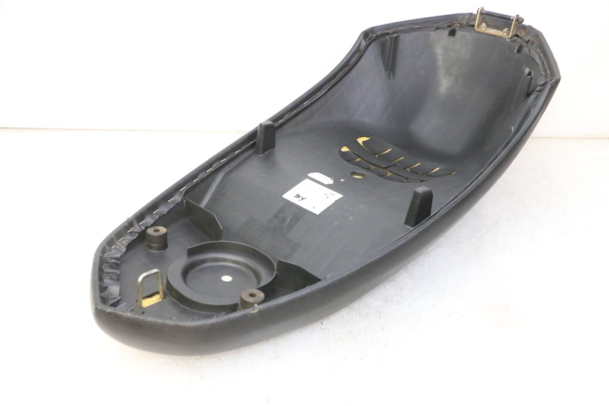 photo de SELLE PEUGEOT KISBEE 4T 50 (2018 - 2022)