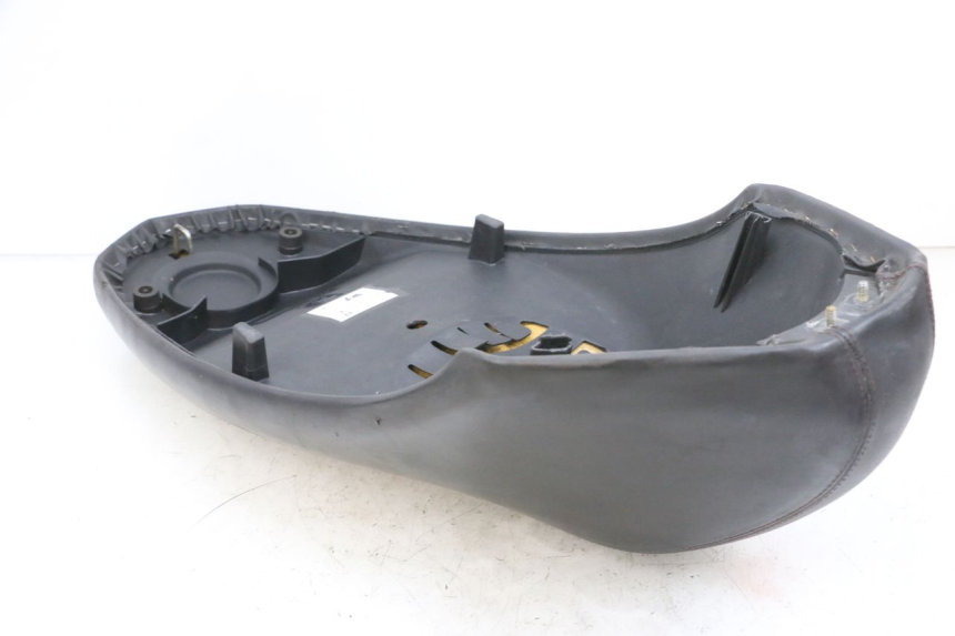 photo de SELLE PEUGEOT KISBEE 4T 50 (2018 - 2022) - Zoom composants