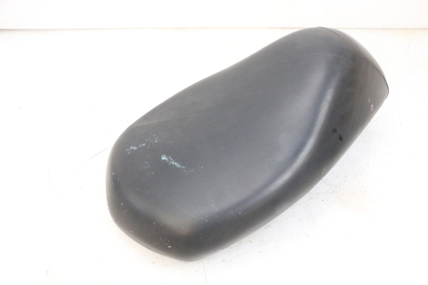 photo de SELLE PEUGEOT LUDIX 50 (2008 - 2017) - État de surface