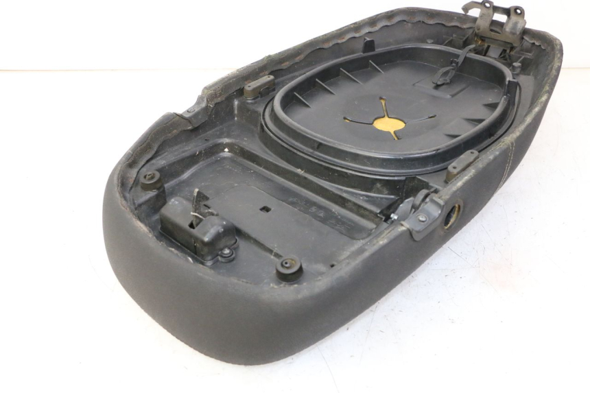 photo de SELLE PIAGGIO LXV 4T 50 (2009 - 2013)