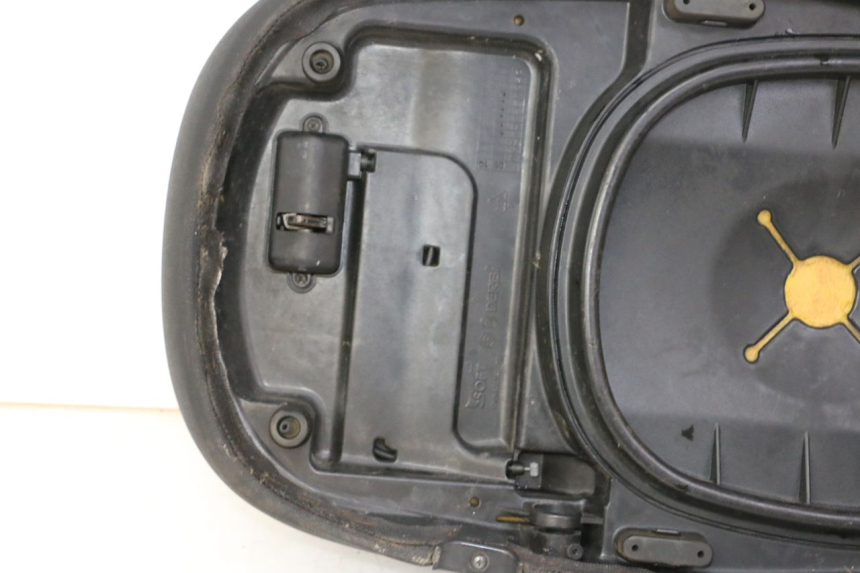 photo de SELLE PIAGGIO LXV 4T 50 (2009 - 2013)