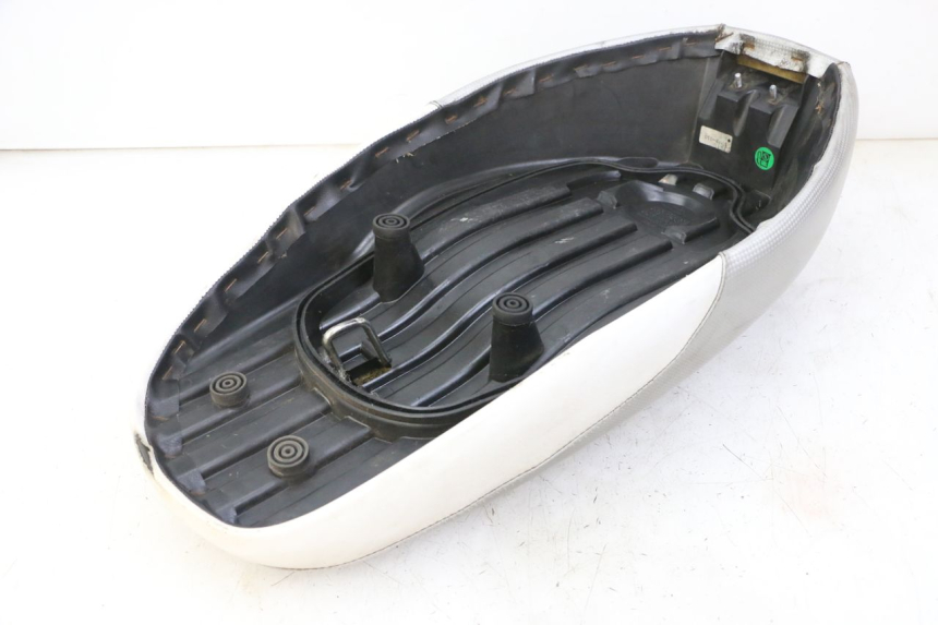 photo de SELLE MBK BOOSTER SPIRIT NAKED 50 (2004 - 2017)
