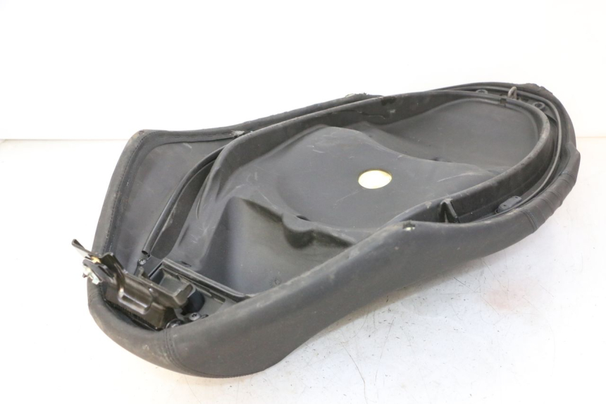 photo de SELLE PIAGGIO MP3 HPE 310 (2024 - 2025)