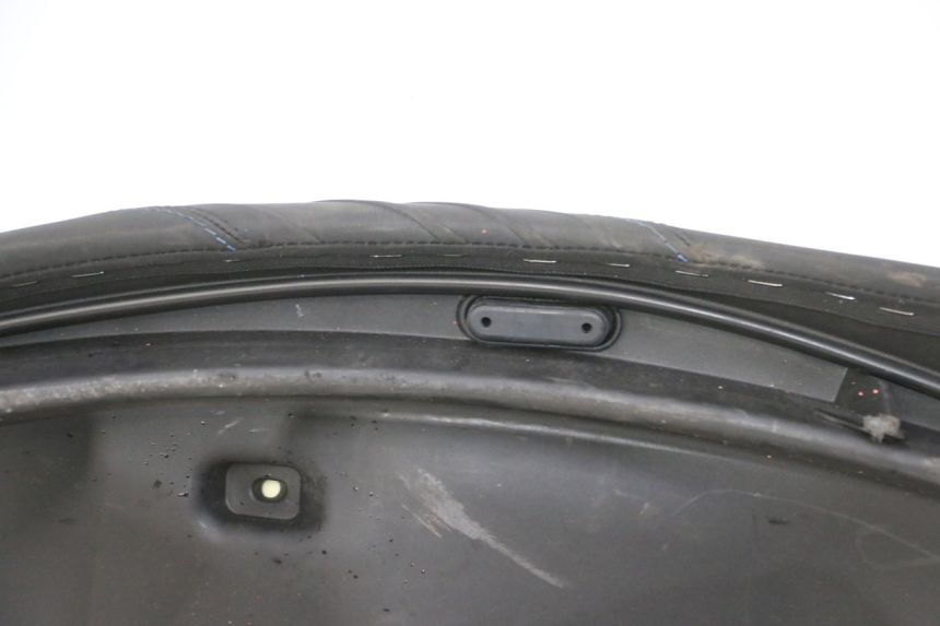 photo de SELLE PIAGGIO MP3 HPE 310 (2024 - 2025)