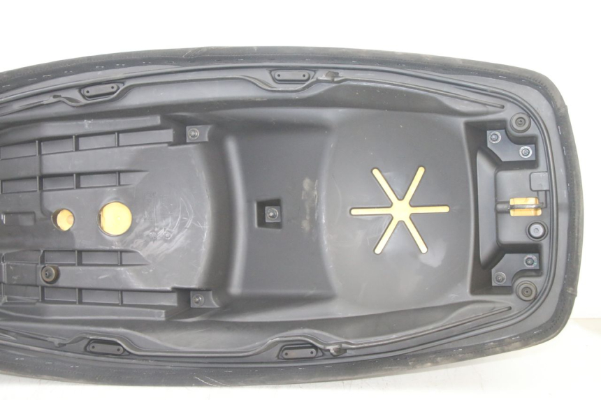 photo de SELLE PIAGGIO MP3 500 (2014 - 2016)