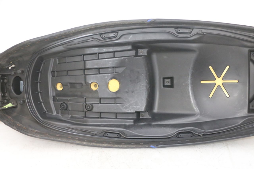 photo de SELLE PIAGGIO MP3 500 (2016 - 2018) - État de surface