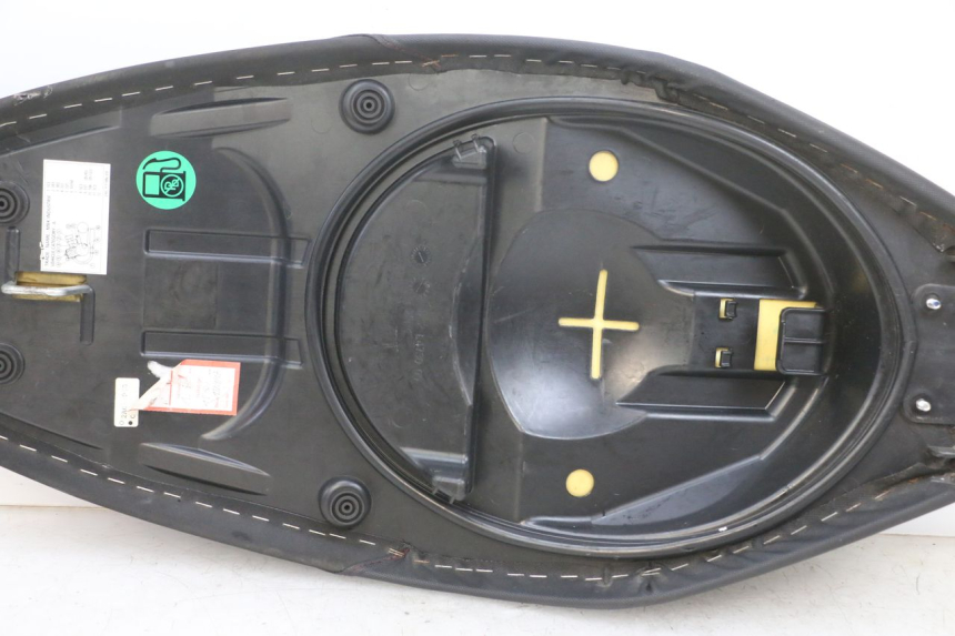 photo de SELLE YAMAHA NEOS NEO'S 4T 50 (2008 - 2016) - Vue rapprochée