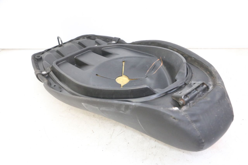 photo de SELLE PIAGGIO NRG POWER PUREJET 50 (2018 - 2021)