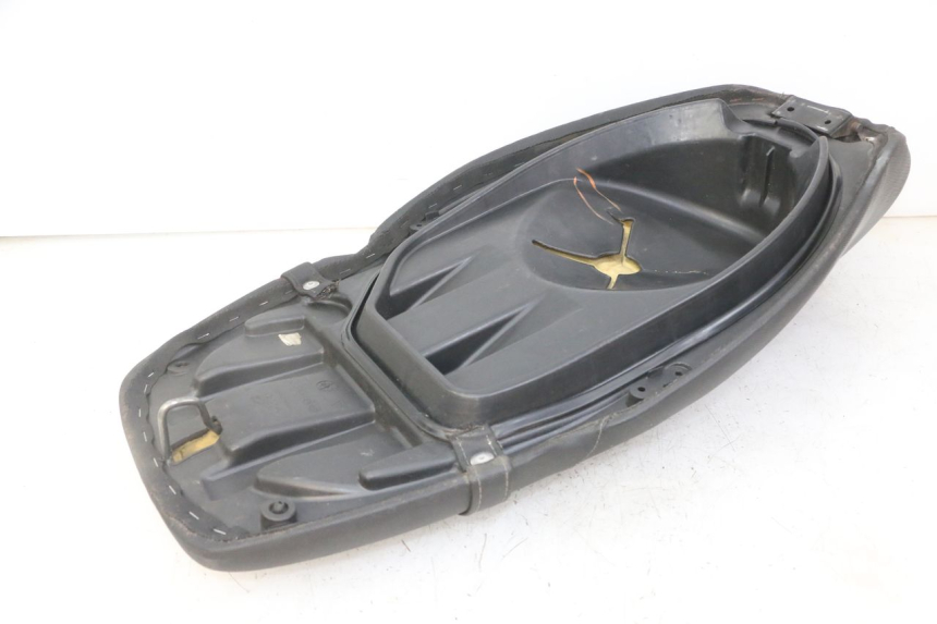 photo de SELLE PIAGGIO NRG POWER PUREJET 50 (2018 - 2021)