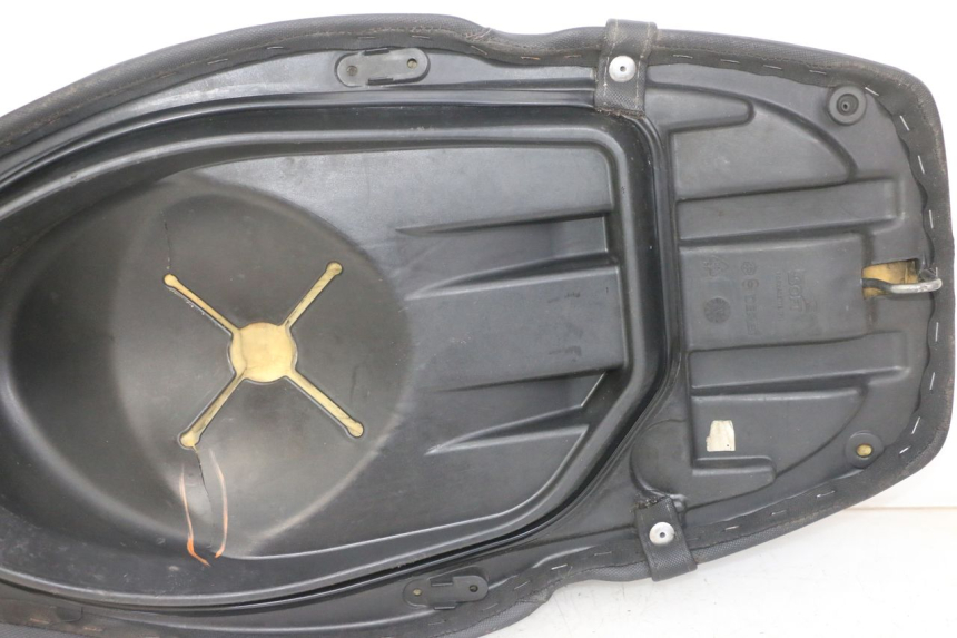 photo de SELLE PIAGGIO NRG POWER PUREJET 50 (2018 - 2021)