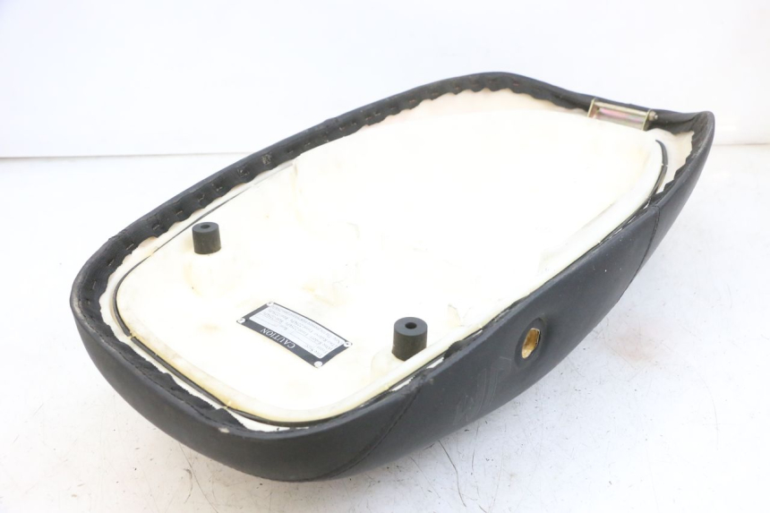 photo de SELLE JM MOTORS OLDIES GT 4T 50 (2018 - 2025) - Points de fixation