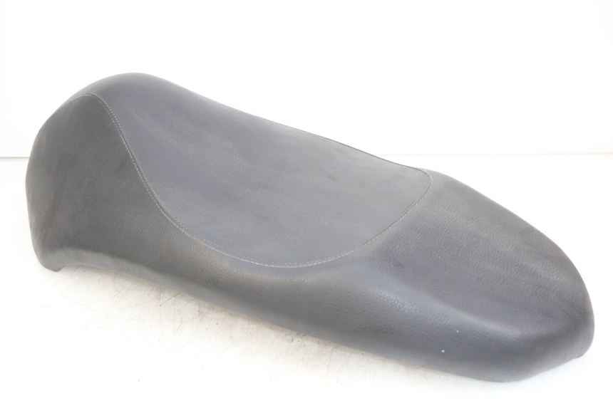 photo de SELLE PEUGEOT KISBEE 2T 50 (2010 - 2017)