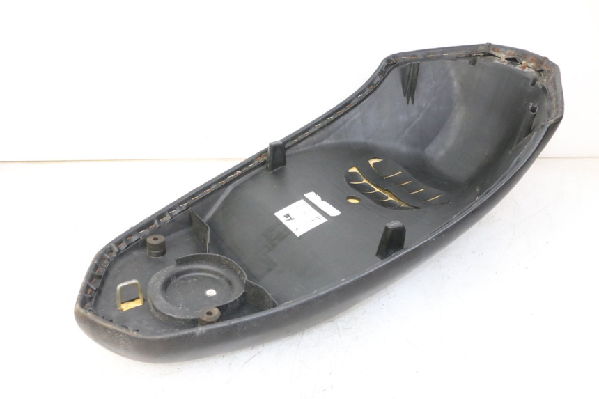 photo de SELLE PEUGEOT KISBEE 4T 50 (2018 - 2022)