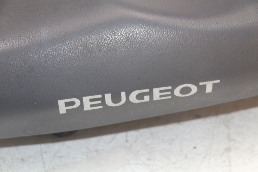 photo de SELLE PEUGEOT LUDIX 50 (2005 - 2007)