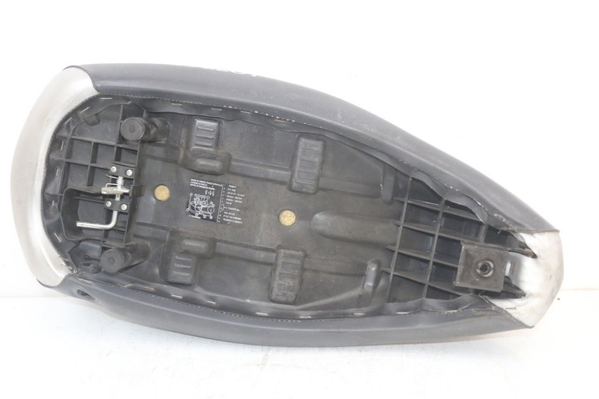 photo de SELLE PEUGEOT LUDIX 50 (2005 - 2007)