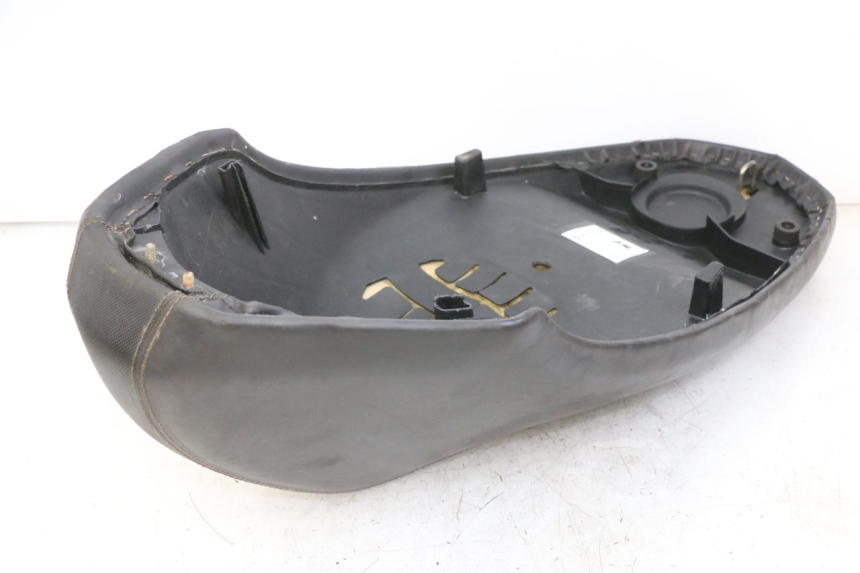 photo de SELLE PEUGEOT STREETZONE I 2T 50 (2018 - 2020)
