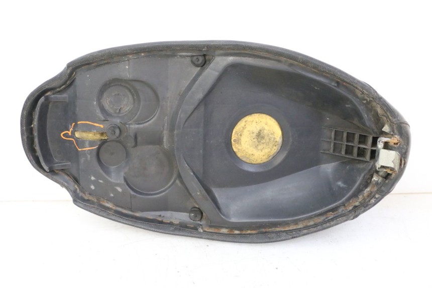 photo de SELLE PEUGEOT TKR TREKKER FURIOUS 50 (2005 - 2014)