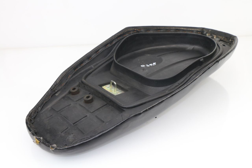 photo de SELLE PEUGEOT V-CLIC VCLIC 50 (2007 - 2013)