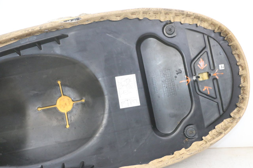photo de SELLE PEUGEOT VIVACITY 125 (2010 - 2017)