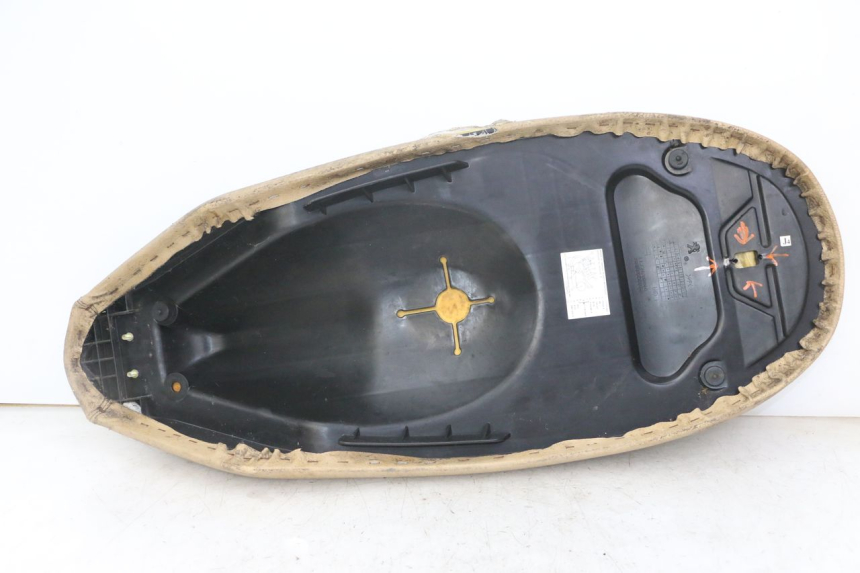 photo de SELLE PEUGEOT VIVACITY 125 (2010 - 2017)