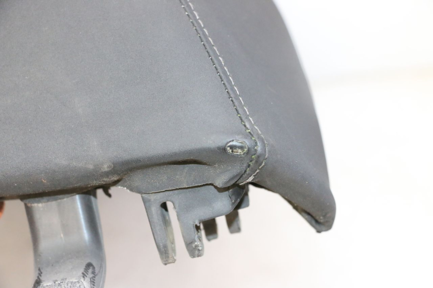 photo de SELLE PEUGEOT SATELIS 125 (2013 - 2018)