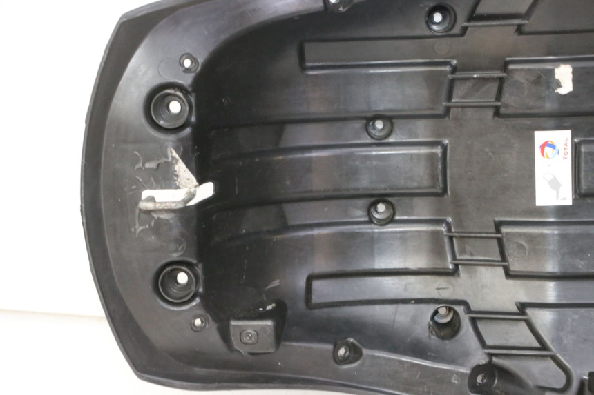 photo de SELLE PEUGEOT SATELIS 125 (2013 - 2018)