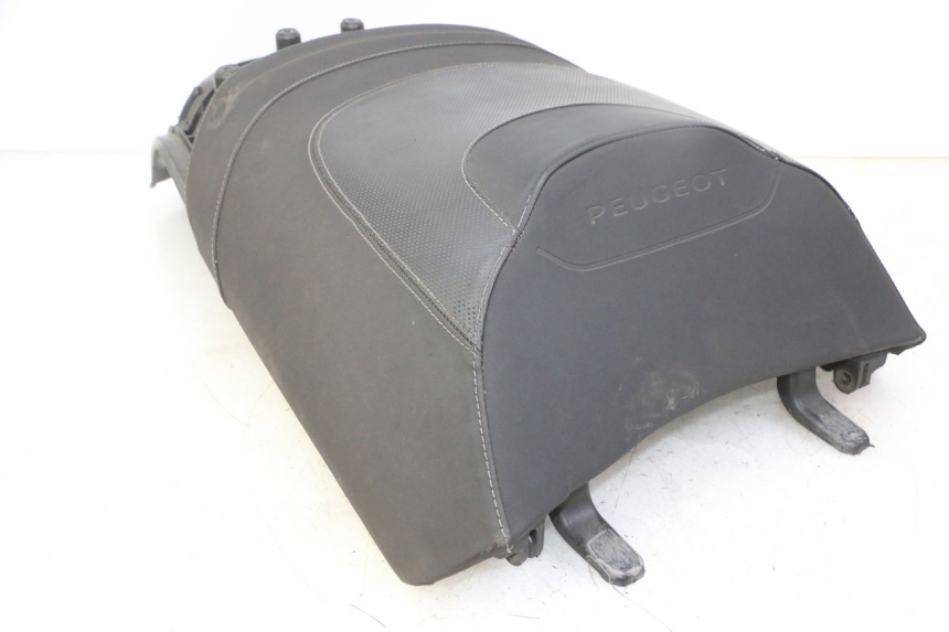 photo de SELLE PEUGEOT SATELIS 125 (2013 - 2018)