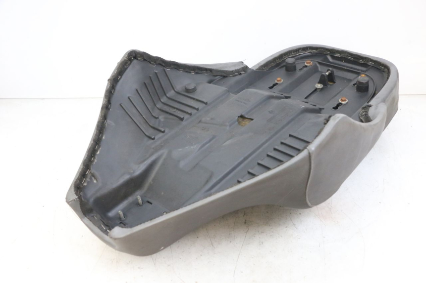 photo de SELLE APRILIA SCARABEO GT 125 (1999 - 2007)