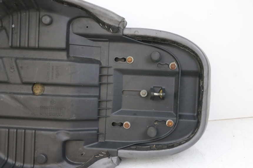 photo de SELLE APRILIA SCARABEO GT 125 (1999 - 2007)
